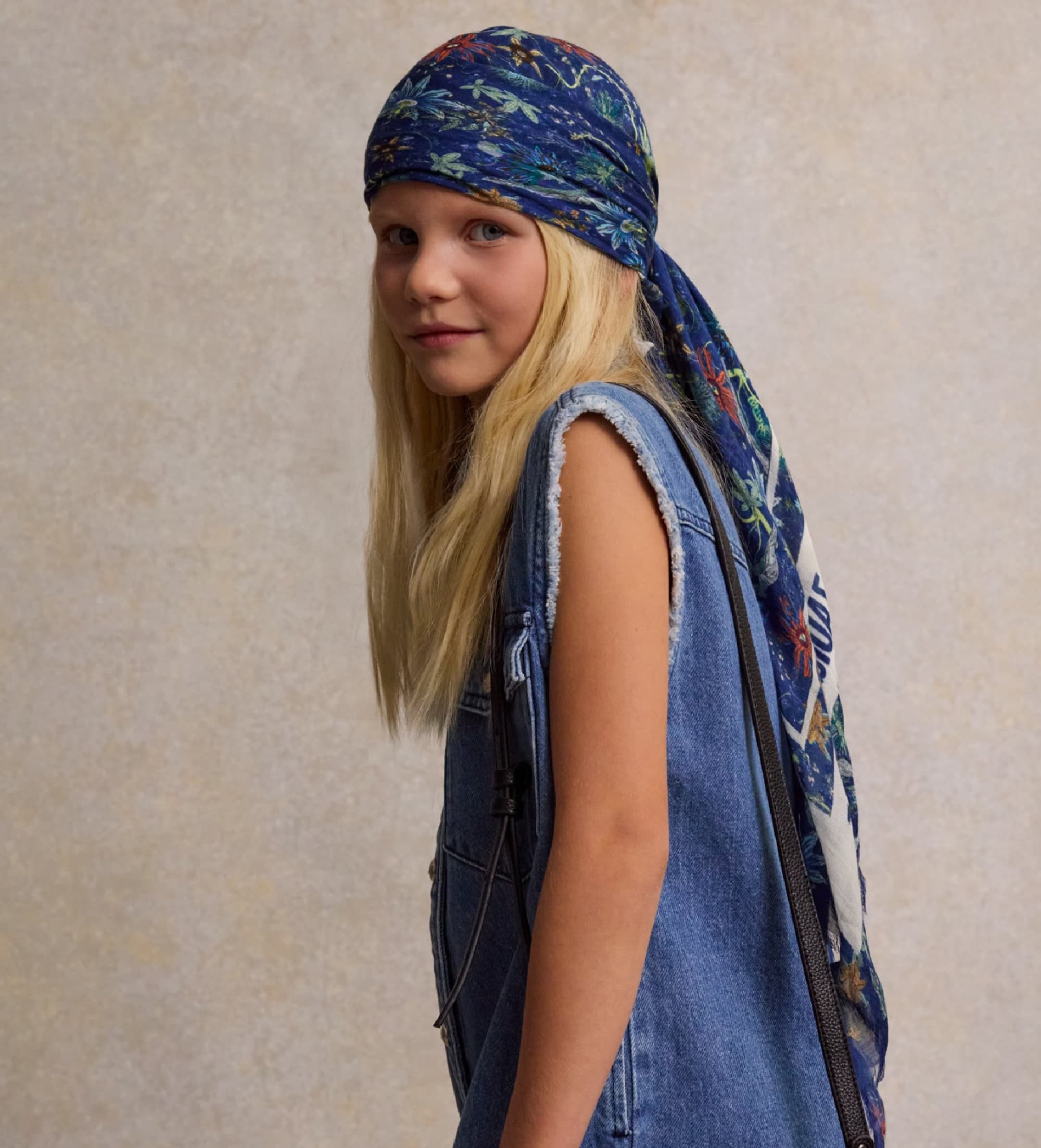 Zadig & Voltaire dla dziewczynki. X60568 Denima dress zul (12Y= 150cm), Niebieski, Zwykły, Bawełna, Bez rękawów / Szelki